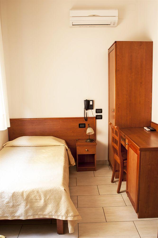 B&B Centrale Affittacamere Reggio di Calabria Eksteriør billede